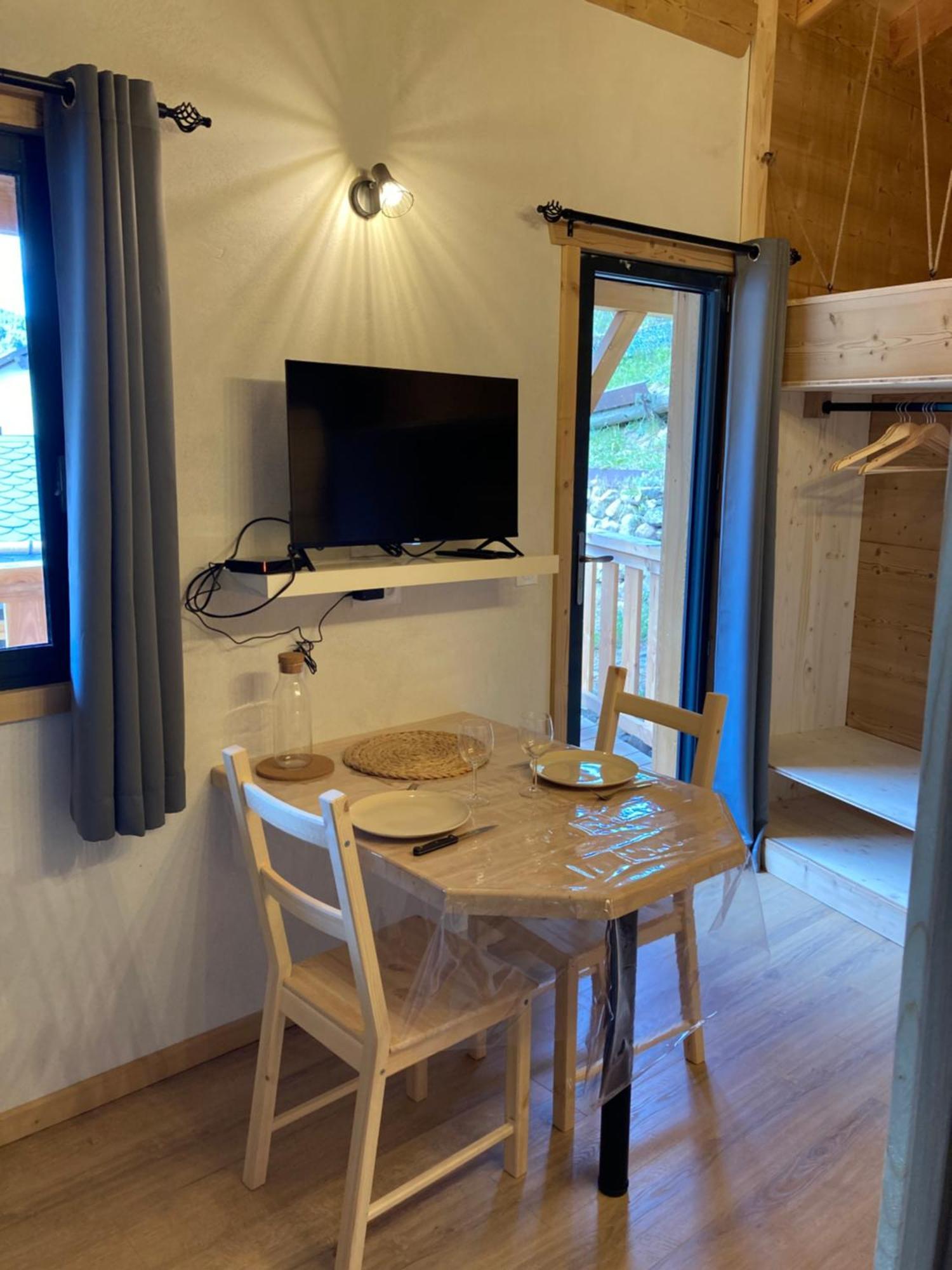 Studio Canellito Le Clos Des Ours Matemale Exterior foto